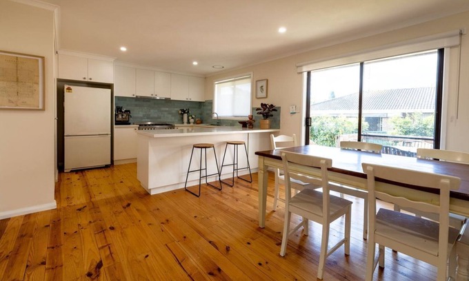 Invermay Park House | 3dr renovated home, near shops, Ballarat CBD & Melb Freeway