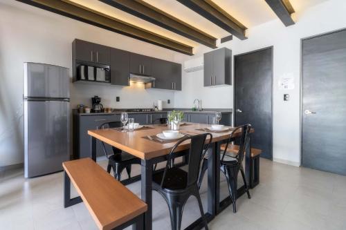 Historic Center House | 3Ph Amazing 2Bdrm 2bath private terrace fits 10