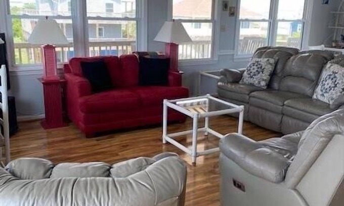 The Point Cottage | 3rd row home with PRIVATE POOL AND TIKI BAR
