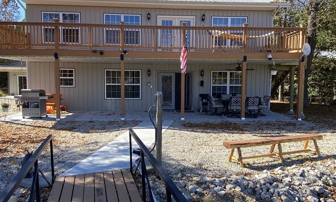 Camdenton Cabin | 4 bed/3bath Lakefront Cabin with Dock! Ha-Ha Tonka State Park!