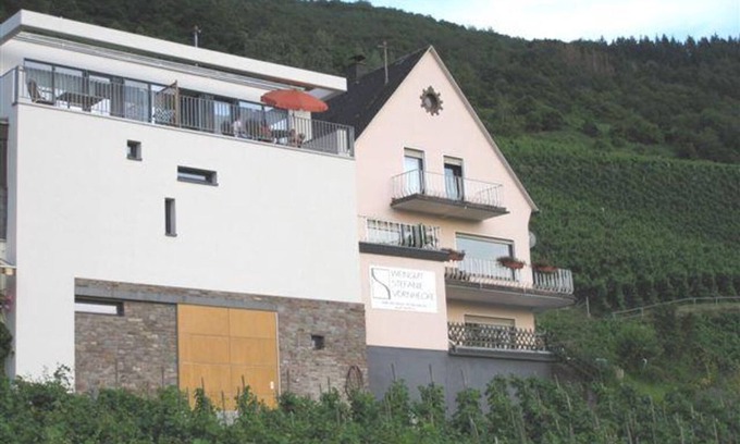Senheim Apartment | 4-bed apartment "Riesling Suite" - Weingut Vornhecke