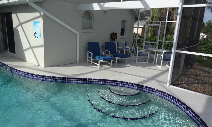 Sunridge Woods House | 4 bed Pool Home Close to Disney Pool Home