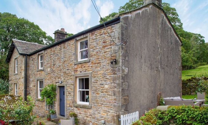 Fence Cottage | 4 bedroom accommodation in Pendleton, near Clitheroe