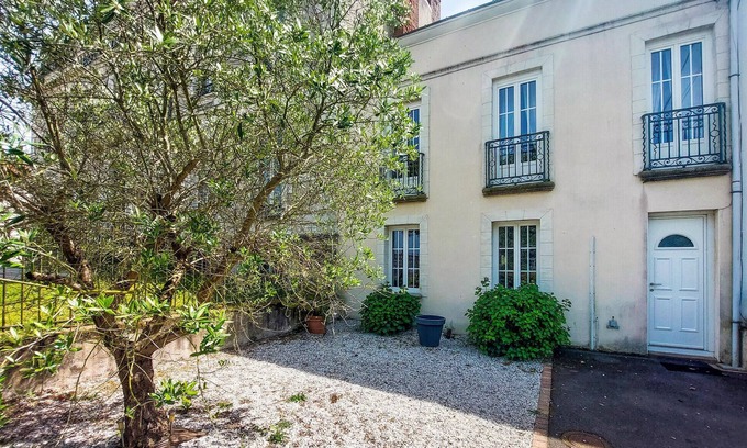 Paimboeuf House | 4 bedroom awesome home in Paimboeuf