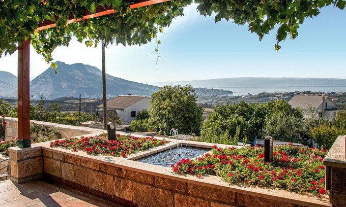 Mravince House | 4 bedroom beautiful home in Mravinci
