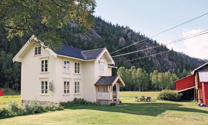 Amli House | 4 bedroom cozy home in åmli