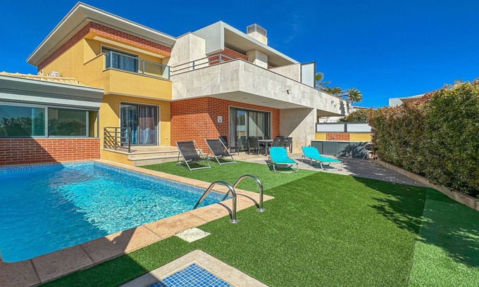 Mosqueira Villa | ★4 Bedroom, Holiday villa with Private Pool, Beach nearby in Albufeira