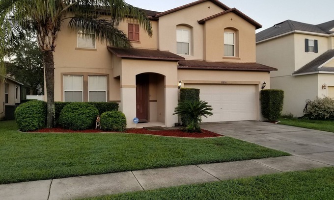 Sunrise Lakes House | 4-bedroom house in cool Clermont with AC, WiFi. Enjoy your stay