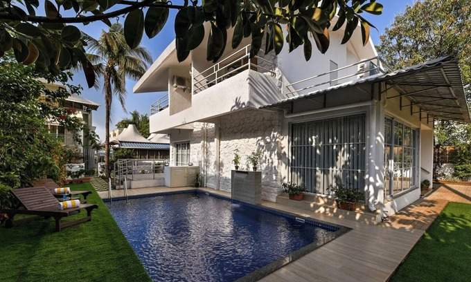 Lonavala Villa | 4-bedroom klub Klass villa by maxxvalue in gorgeous Lonavala