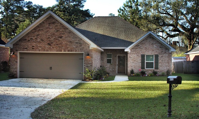 Mobile House | 4 Bedroom , Lavish Euro Style Boutique ,Home Alabama
