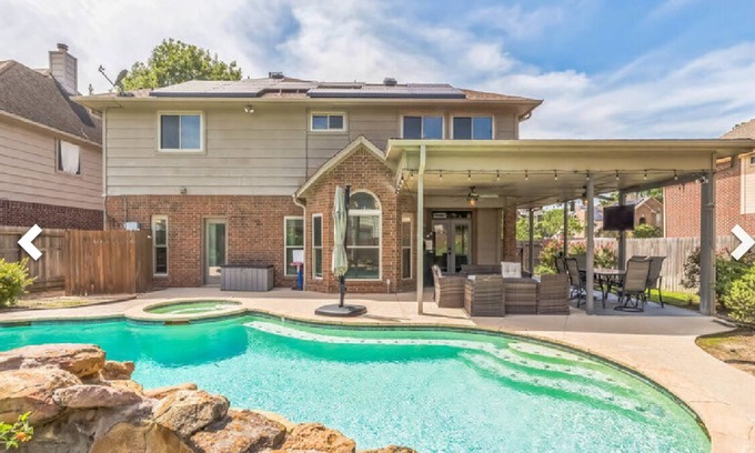 Cypress House | 4-bedroom Midterm house in superb Cypress with fitness room, WiFi, AC