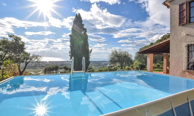 Pietrasanta House | 4 bedroom nice home in Pietrasanta