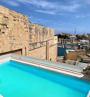 Birgu House | 4 Bedrooms Homestays In Birgu
