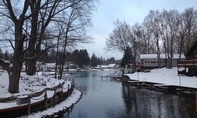 Lime Lake-Machias Cabin | 4 BR 2 Bath Family Lakefront Cottage on Lime Lake Near Ellicottville NY