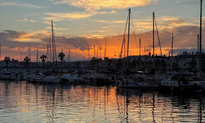 Sitges Boat Rental | 4-cabins yacht boat in fabulous Port Sitges , AC, WiFi Jet ski bikes paddles