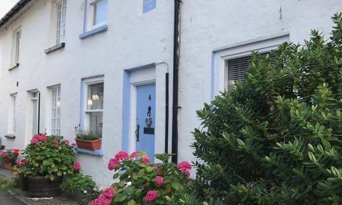 Aberdovey Cottage | 4 Evans Terrace Beautiful Cottage in the heart of Aberdovey! Free parking permit