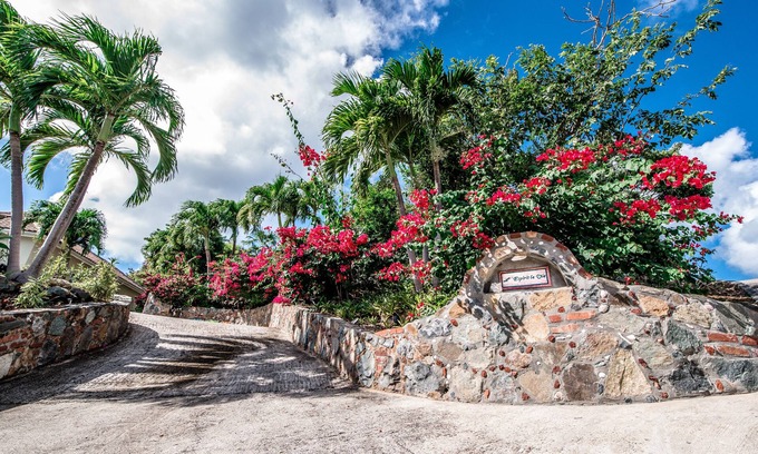 Point Rendezvous Villa | 4 King Suites! South Shore Views! 24/7 Concierge Service! Cruz Bay 5 Min Drive!