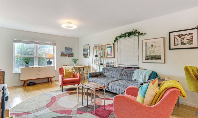 Windsor Park House | 4 Mi to Dtwn Austin: Home w/Large Fenced Yard!