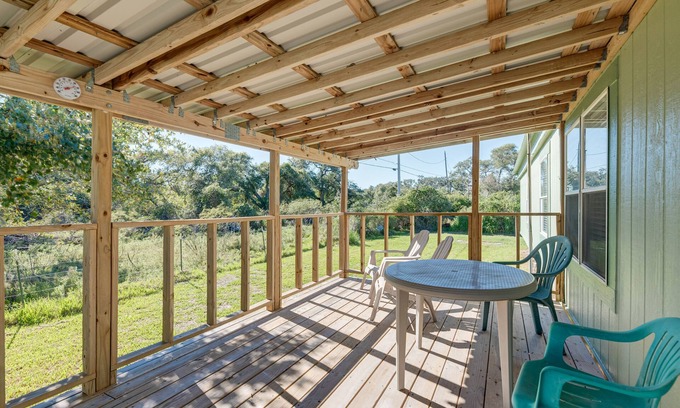 Rockport House | 4 Mi to State Park: Peaceful Rockport Home w/Yard