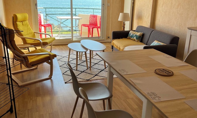 Le Croisic Apartment | 4-person apartment with exceptional exposure and sea view 300 m from CROISIC beach