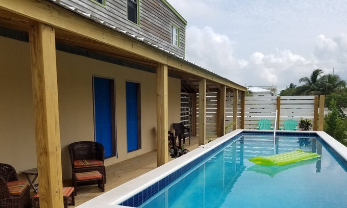 Vista Del Mar House | 4 Rental rooms with pool
