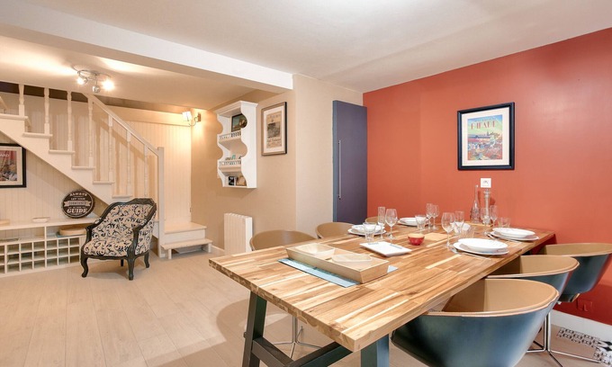 Saint-Igneuc Ski Chalet | 400m form the beach, old house for 4