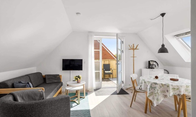 Ronne Apartment | 4790 Rønne - Kanegårdsvej 12 1.