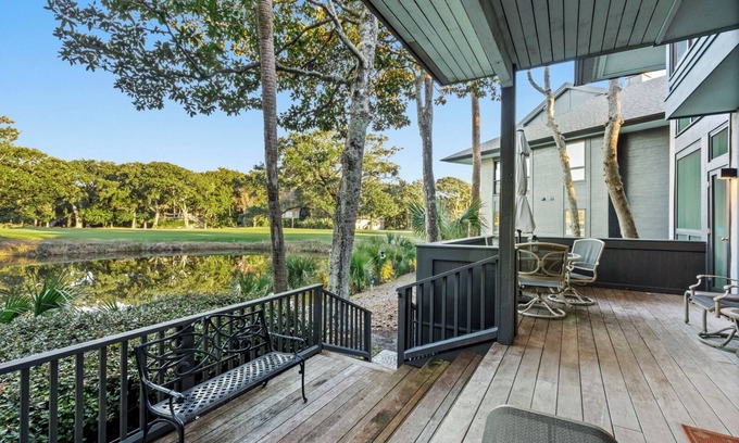 Kiawah Island Condo | 4941 Turtle Point: Updated 2BR Villa, Lagoon Views, Beach Gear/Bike Credit