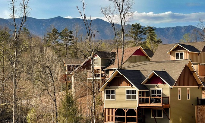 Gatlinburg Cabin | 4BR, indoor pool, game room, hot tub. Free attraction tickets!