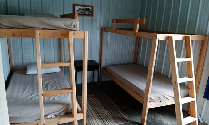 Hillsboro House | 5.8 Miles from Rocky Fork Lake State Park Office, Camp Bunkkhouse Sleeps 20