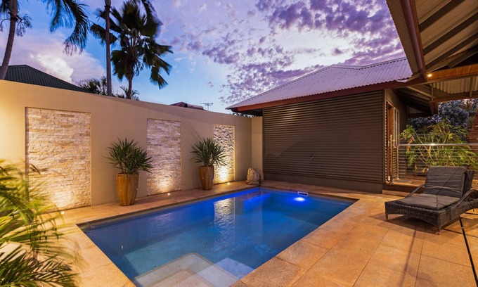 Cable Beach House | 5 Bedroom 3 Bathroom Luxury House with Pool
