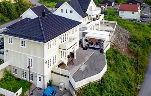 Porsgrunn House | 5 Bedroom Beautiful Home In Porsgrunn