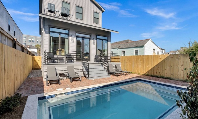 Tulane - Gravier House | 5 BR, Minutes to French Quarter & Superdome - Pool