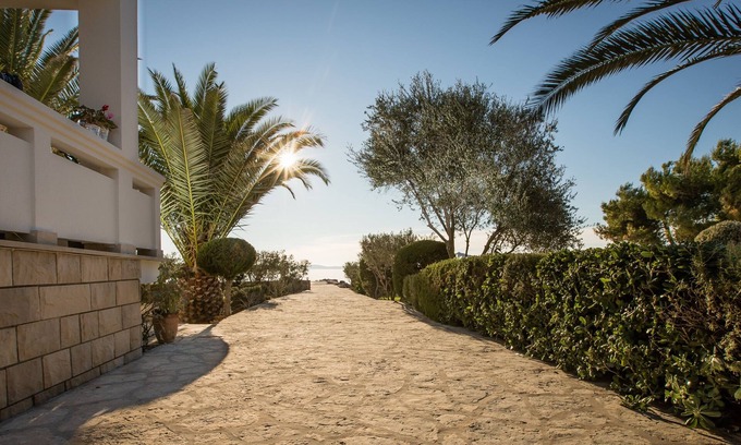 Vir House | 5*, directly by the sea, - beautiful, new design house