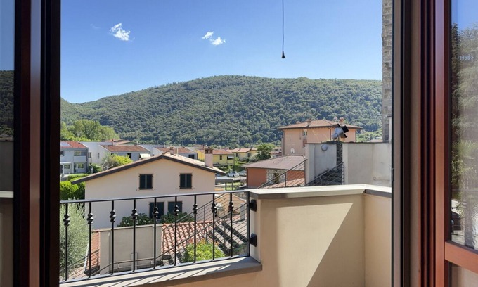 Paratico House | 5' from Lake Iseo, Your Oasis of Peace