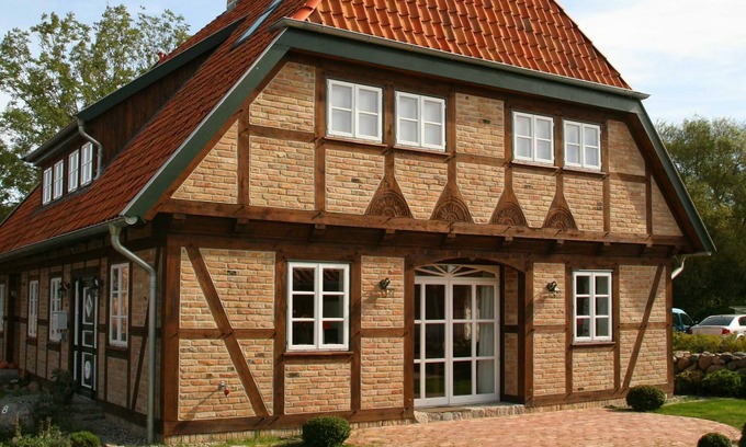 Borgerende Apartment | 5* half-timbered FH, fireplace, sauna, WLAN approx. 250m to the beach