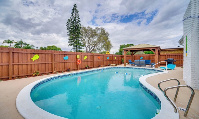 Tropic Apartment | 5 Mi to Beaches: Melbourne Duplex w/Pool!