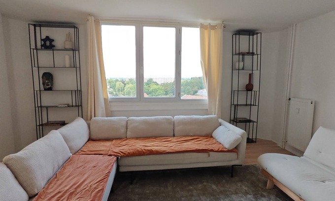 Mons-en-Baroeul Apartment | 5 min Lille Europe, fully equipped, sleeps 6