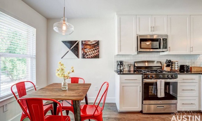 Parker Lane Apartment | 5 Min to SoCo | Comfortable & Convenient Retreat