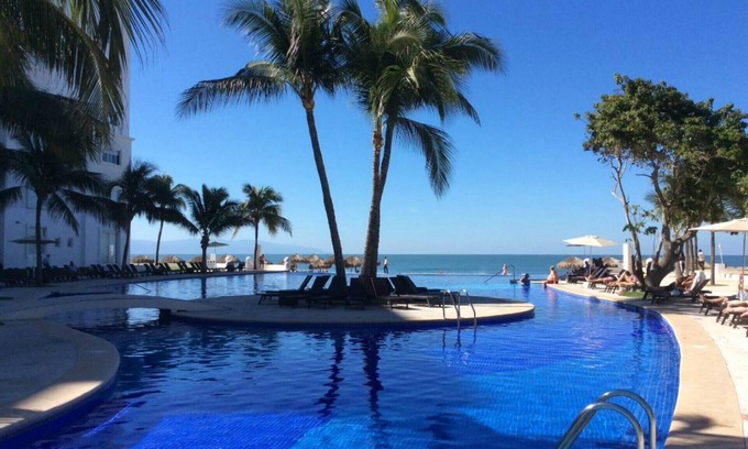 Nuevo Vallarta Condo | 5-star Beachfront Villa Magna Condo 3 Bedroom 3 Bathroom Sleeps 6