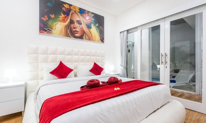 Seminyak Villa | 5 star Luxury minimalist villa Nobu in Seminyak close to La Favela