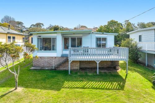 Narooma House | 52 Ballingalla Street, Narooma