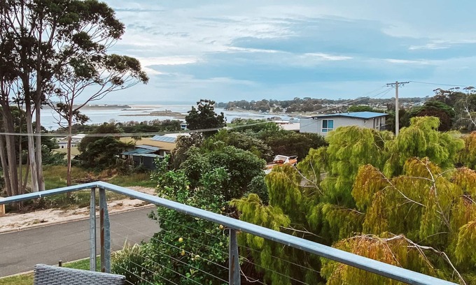 Mallacoota House | 55 Vista Drive Mallacoota