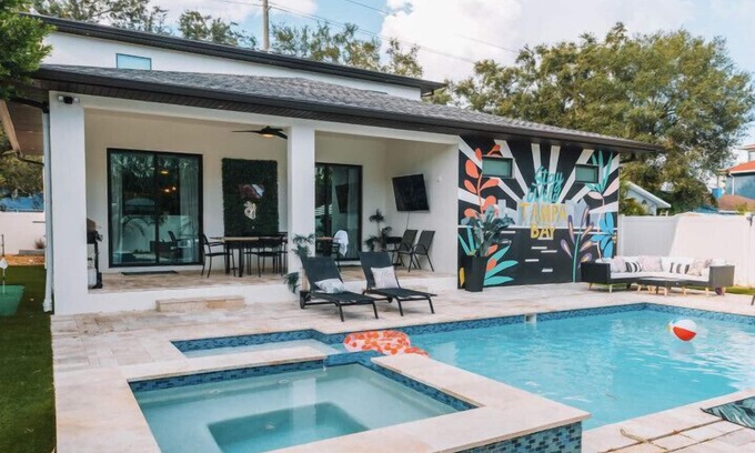 Sun Bay South House | 5BR Serenity Tampa: Pool/Hot tub