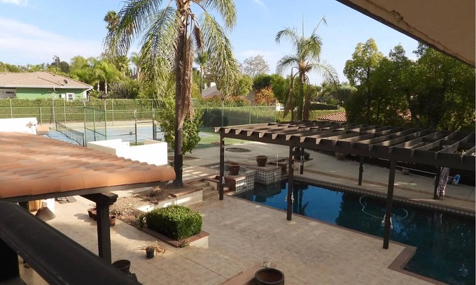 Claremont Other | 6-bedroom castle in enchanting Claremont fitness room, Pool, Hot tub, Tennis