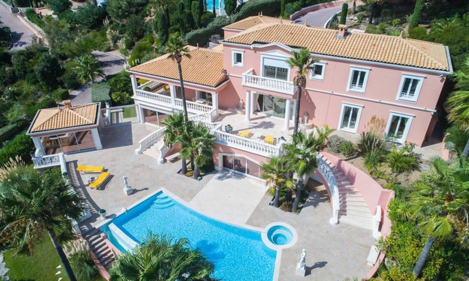 Roquebrune-sur-Argens House | 6 bedroom master villa with 2 swimming pools