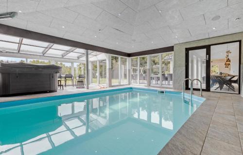 Bønnerup Strand House | 6 Bedroom Nice Home In Glesborg