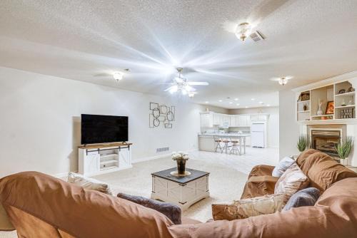 Lima Apartment | 6 Mi to Town Peaceful Lima Home!