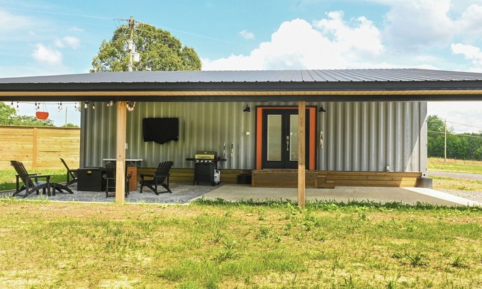 Arab Cabin | 6 Min to the Lake-Angler & Stargazer Getaway + Boat Parking