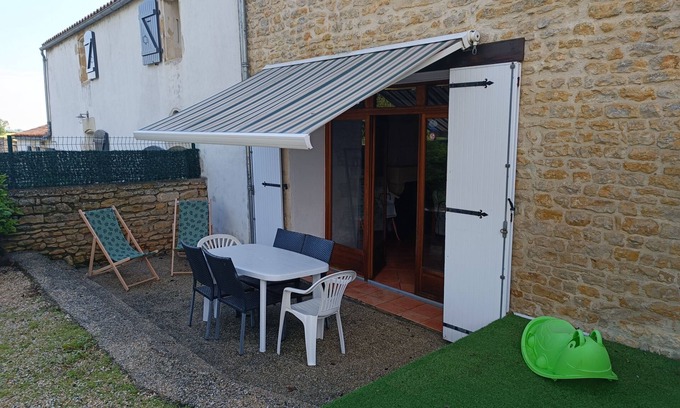 Sainte-Radegonde-des-Noyers House | 6-person gîte in the heart of the Marais Poitevin